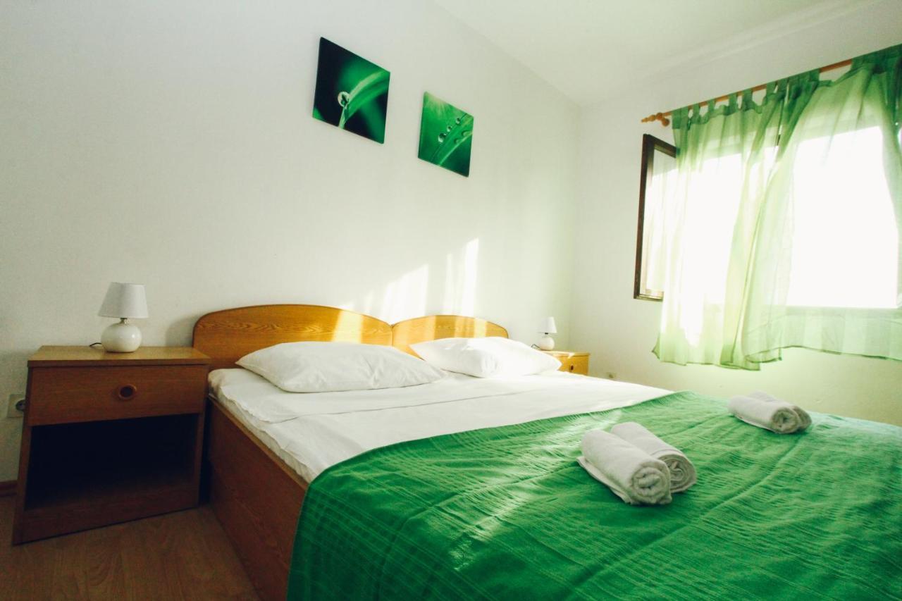 Apartments Gaja Green Ap Sveti Filip i Jakov Luaran gambar