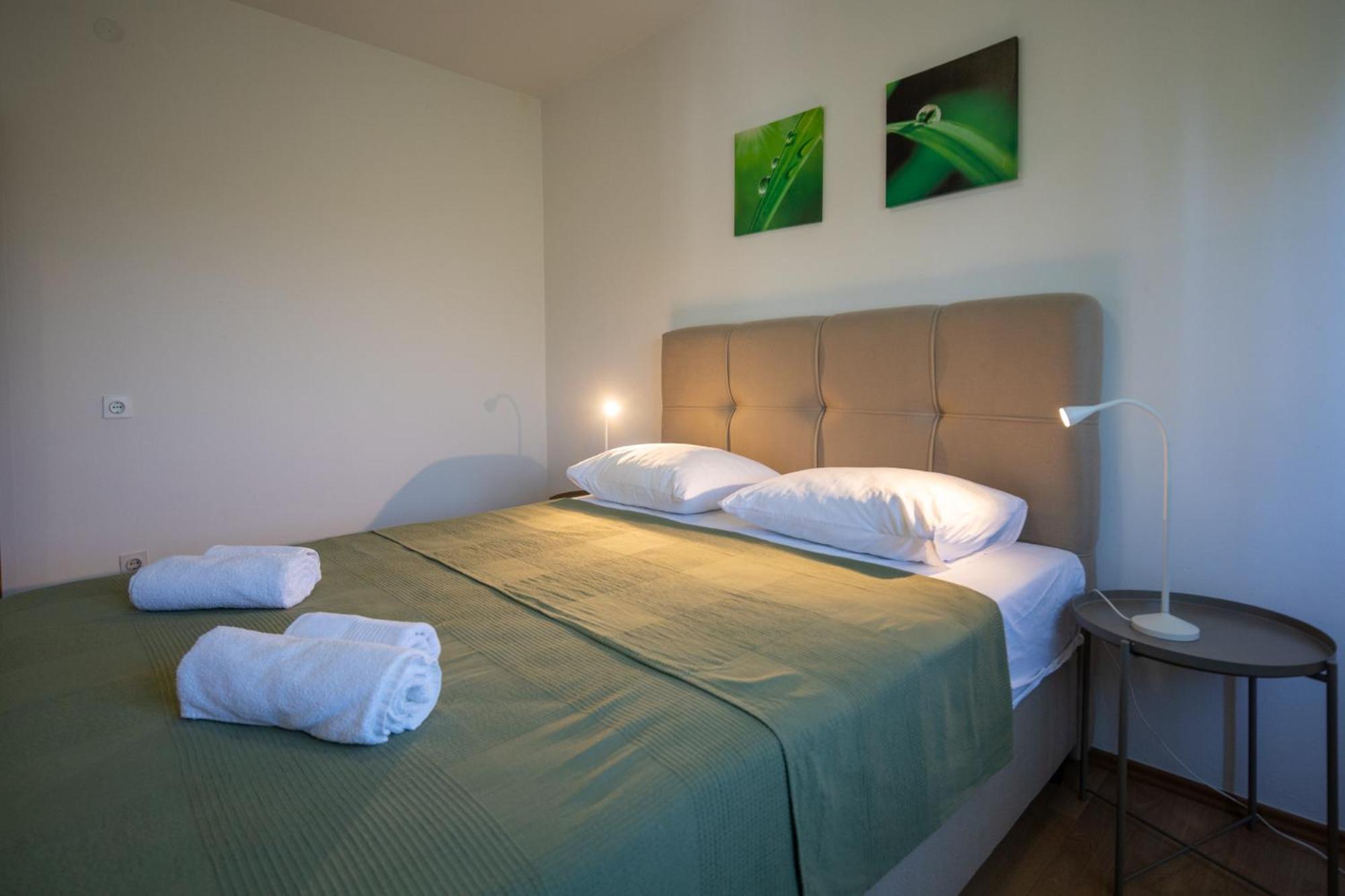 Apartments Gaja Green Ap Sveti Filip i Jakov Luaran gambar